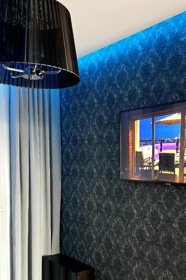 Penthouse Apartment